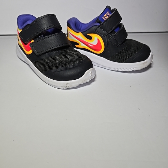 Nike Other - Nike Star Runner 2 Fire Boys Size 5c Strap Front Hook And Loop